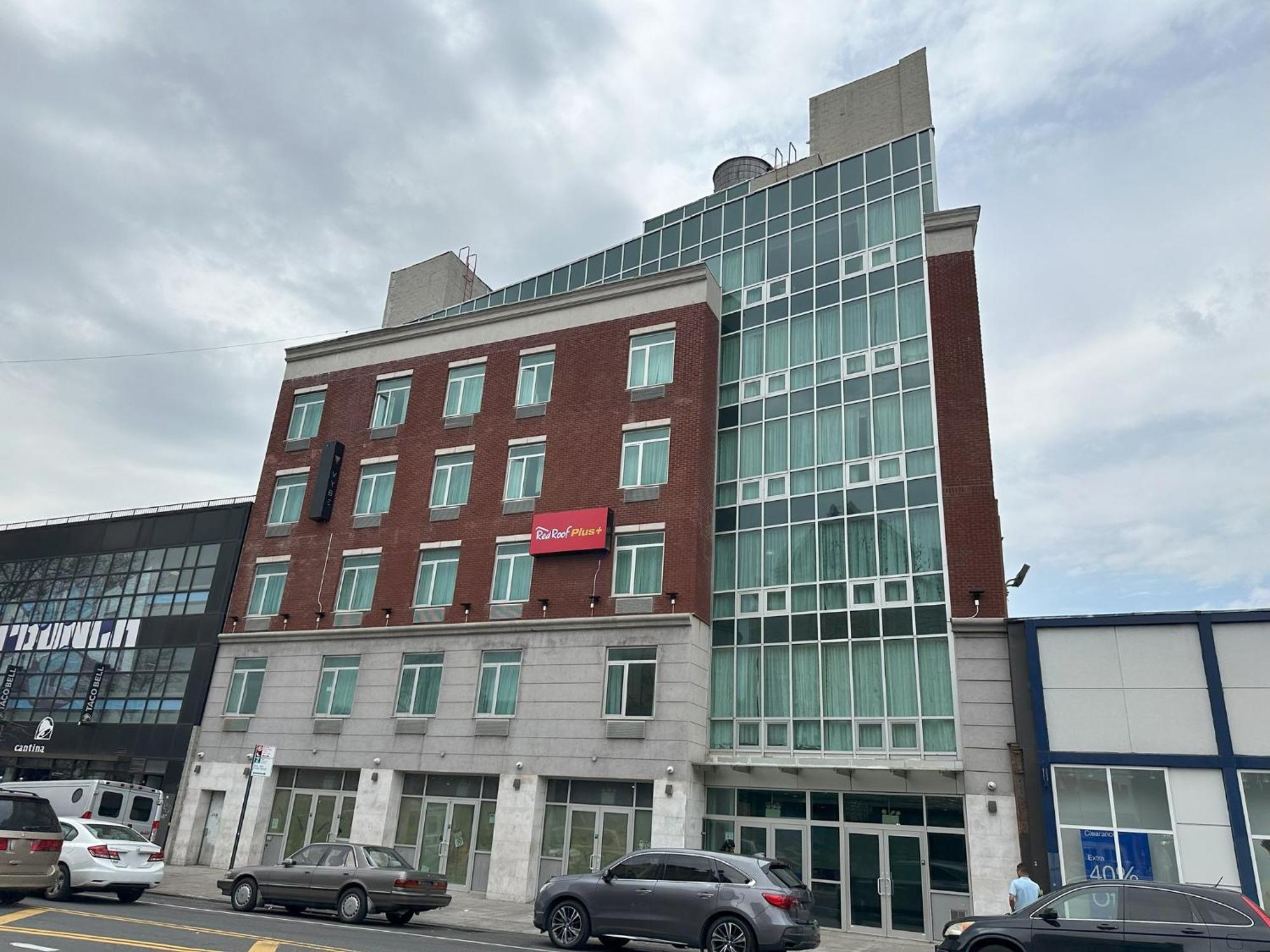 Red Roof Plus Brooklyn - Flatbush Ave Ню Йорк Екстериор снимка